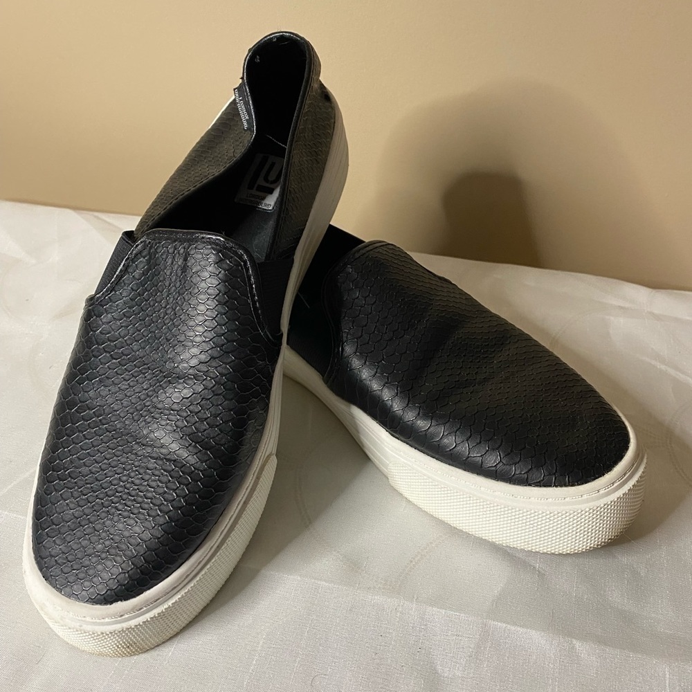 London Underground Cypress Slide On Shoe